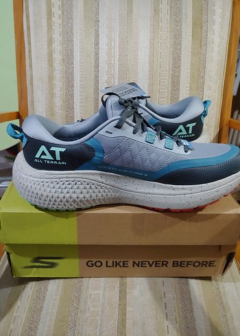 SKECHERS ÜST DÜZEY KOŞU AYAKKABISI ORİJİNAL SIFIR KUTUSUNDA 43.5 - Görsel 3