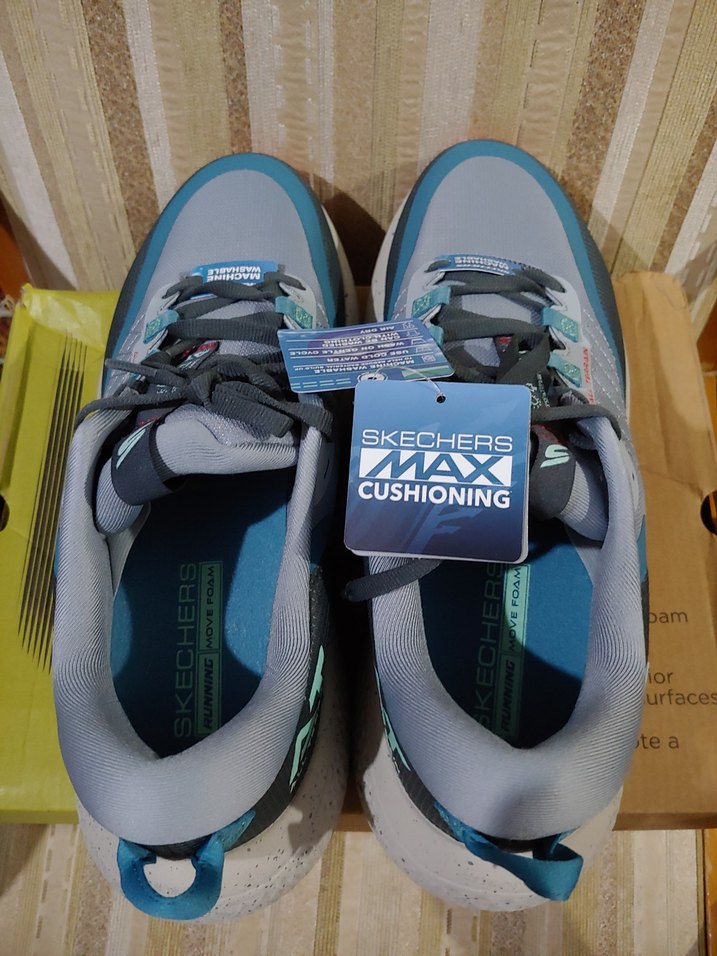 SKECHERS ÜST DÜZEY KOŞU AYAKKABISI ORİJİNAL SIFIR KUTUSUNDA 43.5 - Görsel 5