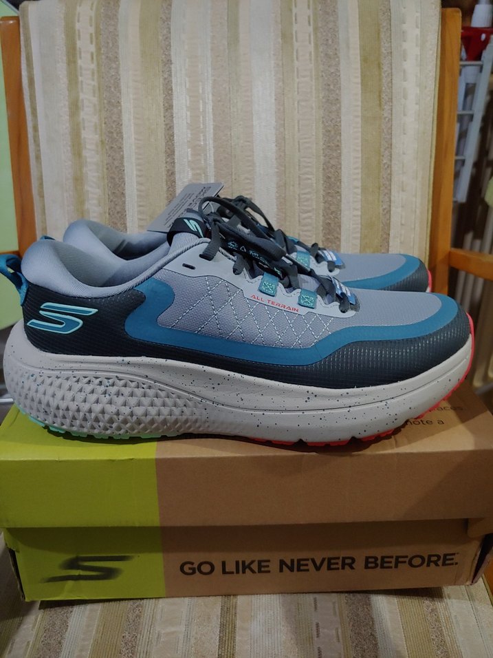 SKECHERS PROFESYONEL ÜST DÜZEY KOŞU VE ANTRENMAN  ORİJİNAL SIFIR - Görsel 2