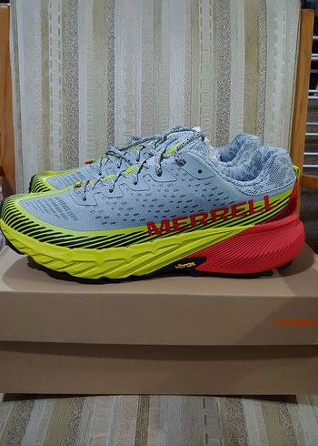 Merrell 44
