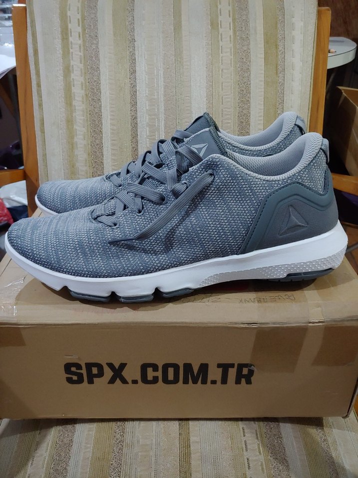 REEBOK ORJİNAL ÜST DÜZEY KOŞU VE ANTRENMAN AYAKKABISI ÇOK UCUZ - Görsel 3