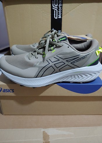 ASİCS ORJİNAL PROFESYONEL OUTDOOR AYAKKABISI SIFIR KUTUSUNDA - Görsel 3
