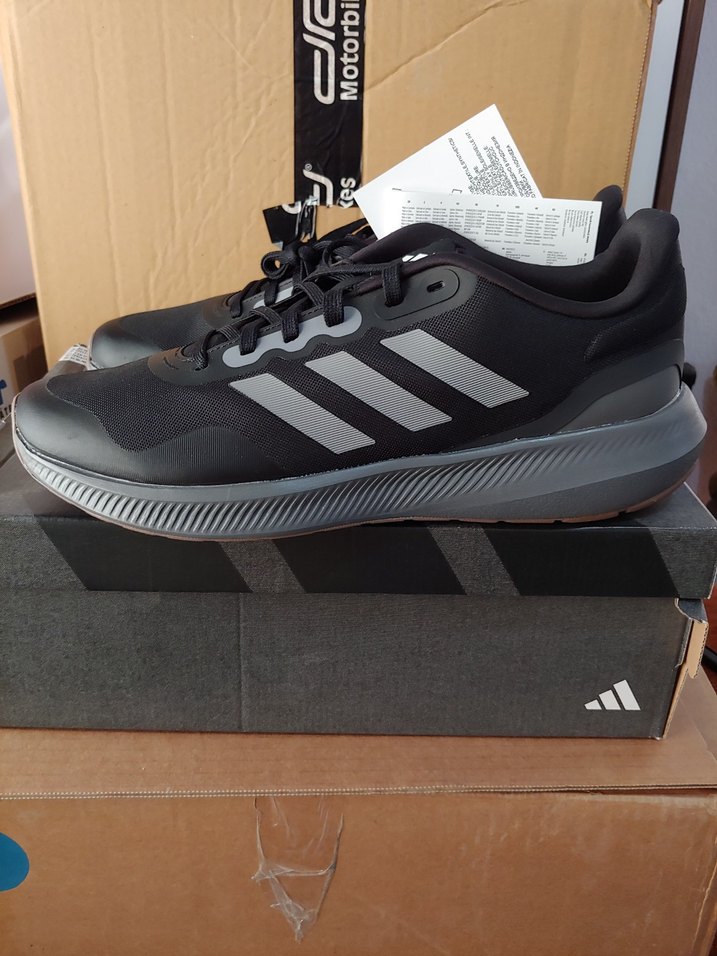 ÇOK UCUZ FİYAT ORJİNAL ADİDAS KOŞU VE ANTRENMAN AYAKKABISI 46 NO - Görsel 3