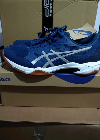 Asics 45