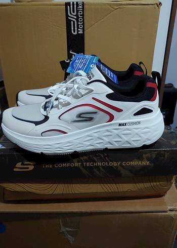 Skechers 42
