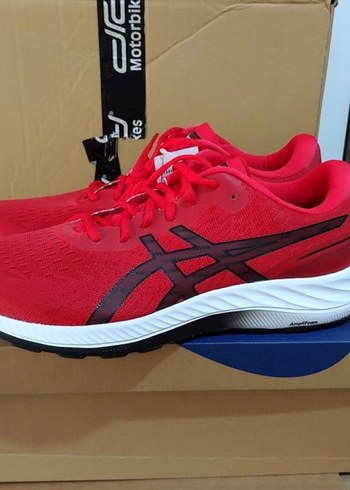 Asics Orjinal Ust Duzey Kosu Ve Antrenman Ayakkabisi Sifir 46 No