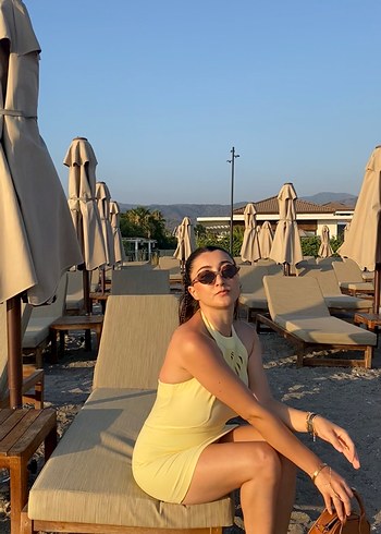 m Beden sarı Renk Sarı elbise