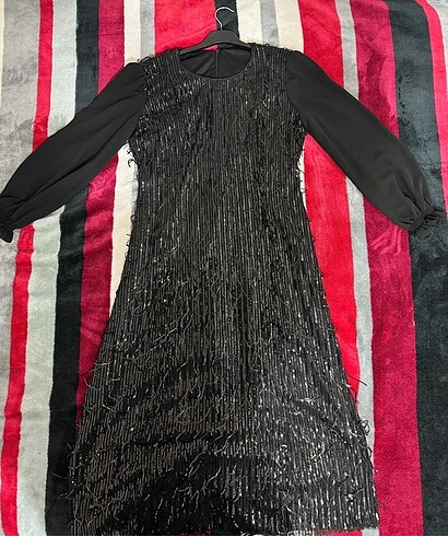 Siyah Renkli Payetli Abiye Elbise