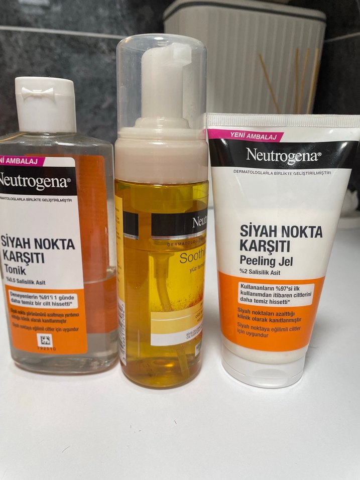 Neutrogena Siyah Nokta Karşıtı Temizleyici Set - Görsel 2