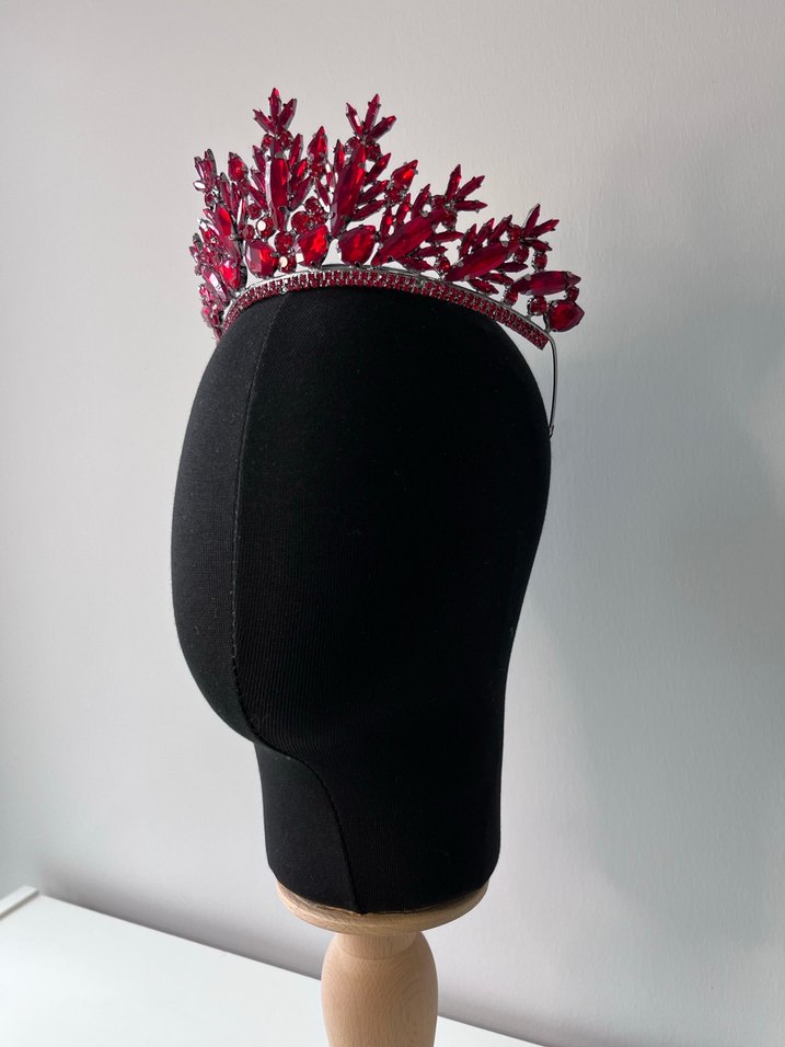 Bordo Boncuklu Gotik Taç ve Küpe Seti - Görsel 3