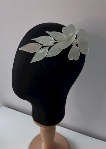 Şeffaf Beyaz Cam Çiçekli Saç Aksesuarı - Görsel 2