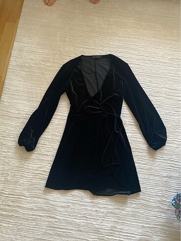 Zara kadife mini elbise