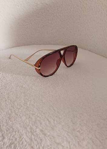 BOTTEGA VENETA MODEL GÜNEŞ GÖZLÜĞÜ - Görsel 2