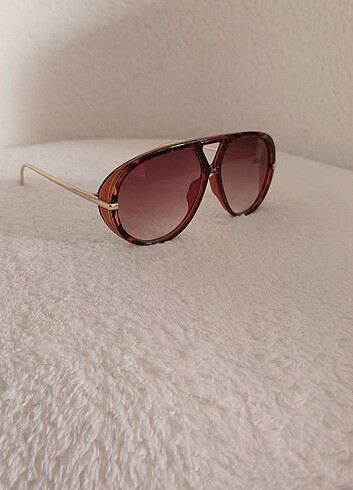 BOTTEGA VENETA MODEL GÜNEŞ GÖZLÜĞÜ - Görsel 4
