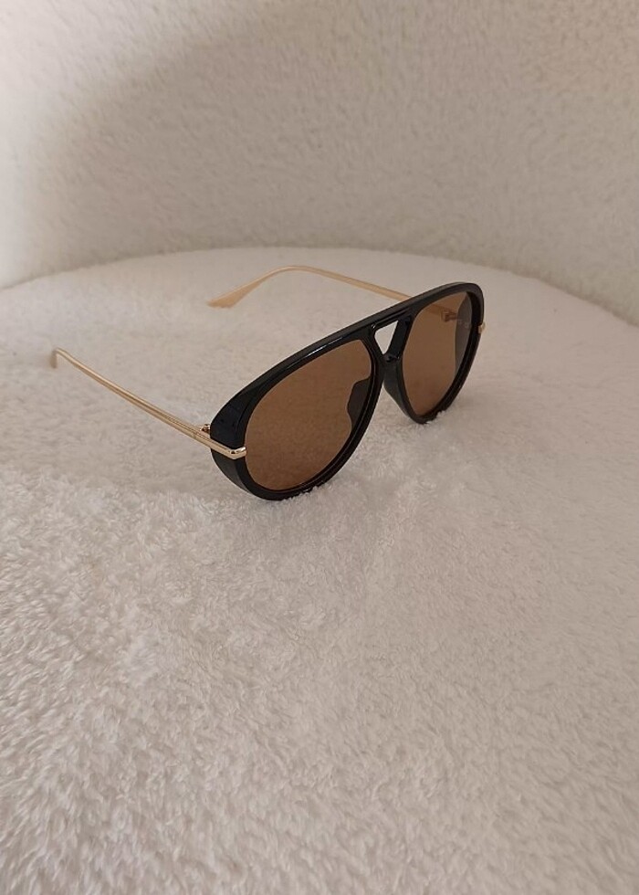 BOTTEGA VENETA MODEL GÜNEŞ GÖZLÜĞÜ - Görsel 2