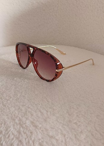 BOTTEGA VENETA MODEL GÜNEŞ GÖZLÜĞÜ - Görsel 8