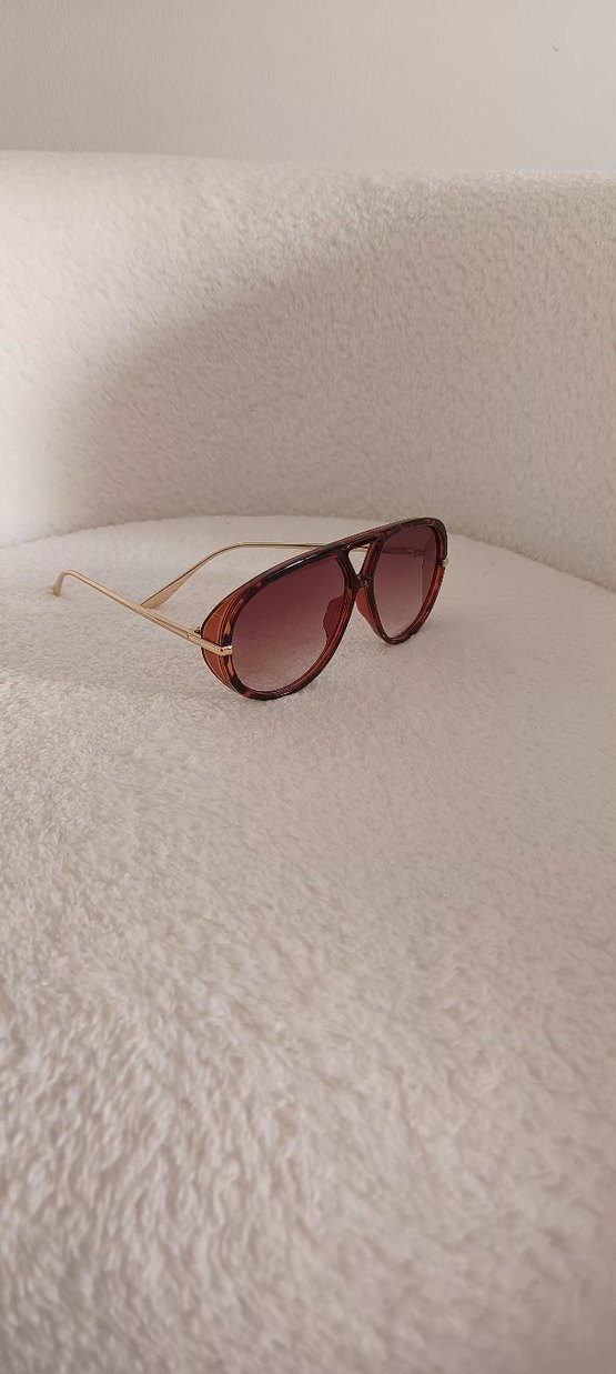 BOTTEGA VENETA MODEL GÜNEŞ GÖZLÜĞÜ - Görsel 2