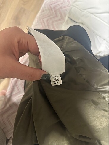 l Beden haki Renk Nike mont
