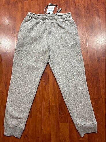 Nike Club Fleece