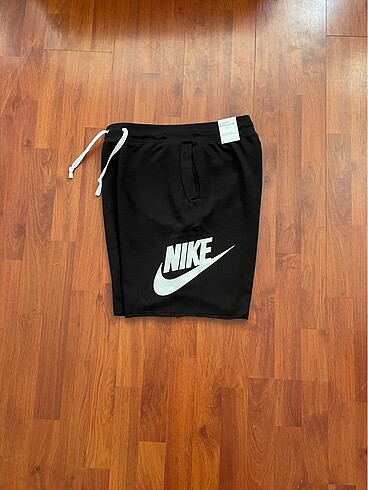 nike alumni şort