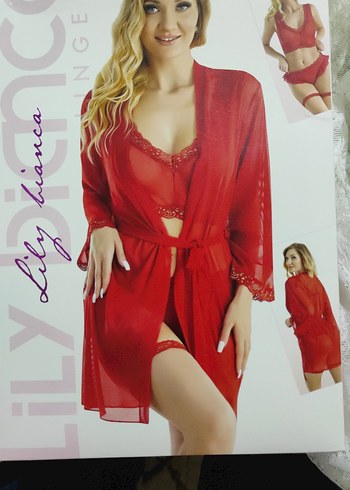 Nakış Detaylı Kırmızı Mini Kadın Pijama Takımı
