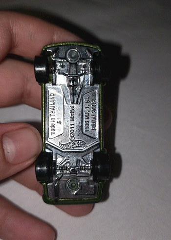 Hot Wheels BMW Yeşil Oyuncak Araba çok eski bir model - Görsel 4