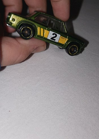 Hot Wheels BMW Yeşil Oyuncak Araba çok eski bir model - Görsel 3