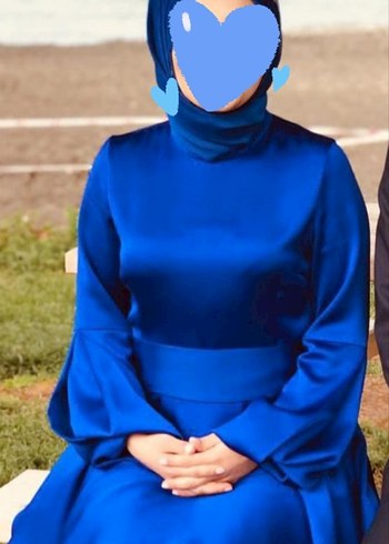 Uzun Kollu Mavi Kat Katlı Abiye Elbise - Görsel 2