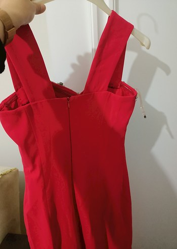 Kırmızı V Yaka Payetli Uzun Abiye Elbise - Görsel 4