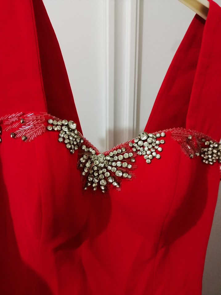 Kırmızı V Yaka Payetli Uzun Abiye Elbise - Görsel 2