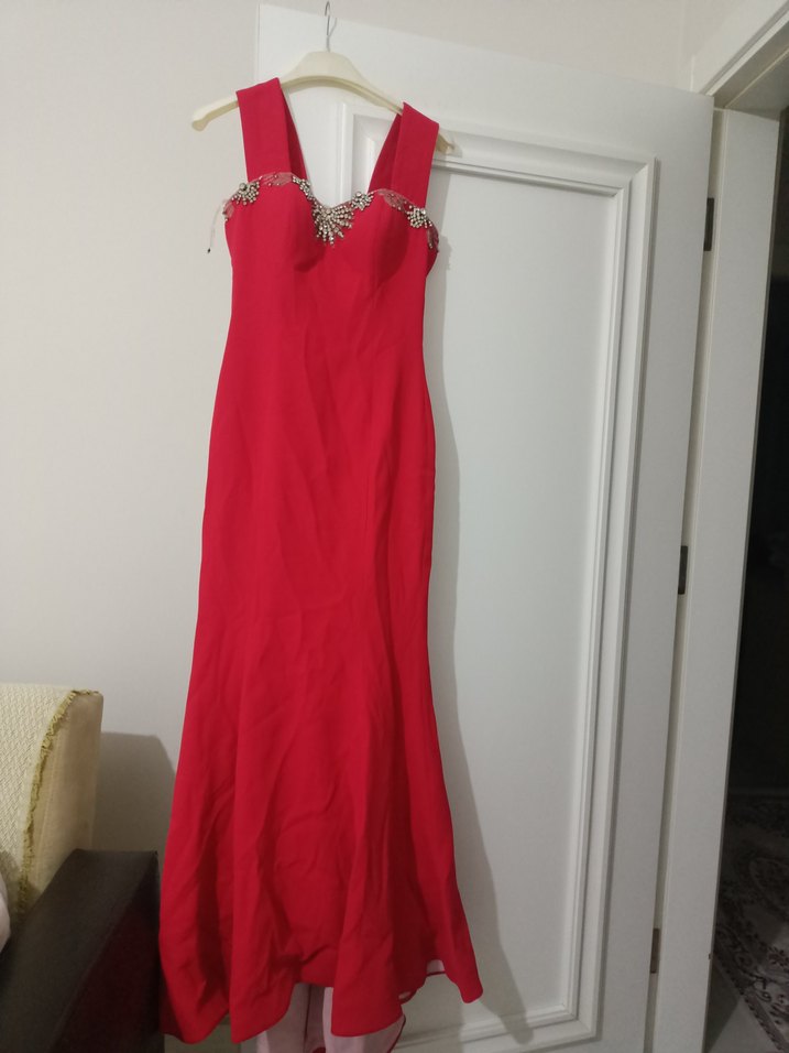 Kırmızı V Yaka Payetli Uzun Abiye Elbise - Görsel 3