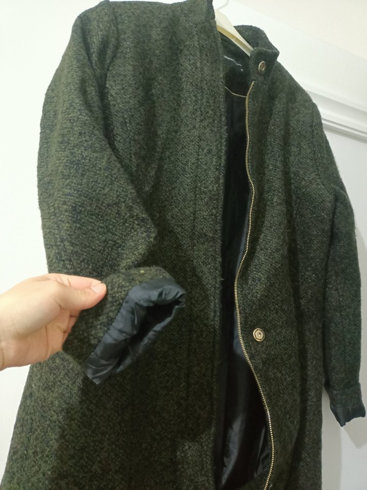 Düğmeli Uzun Koyu Yeşil Kaban - Görsel 2