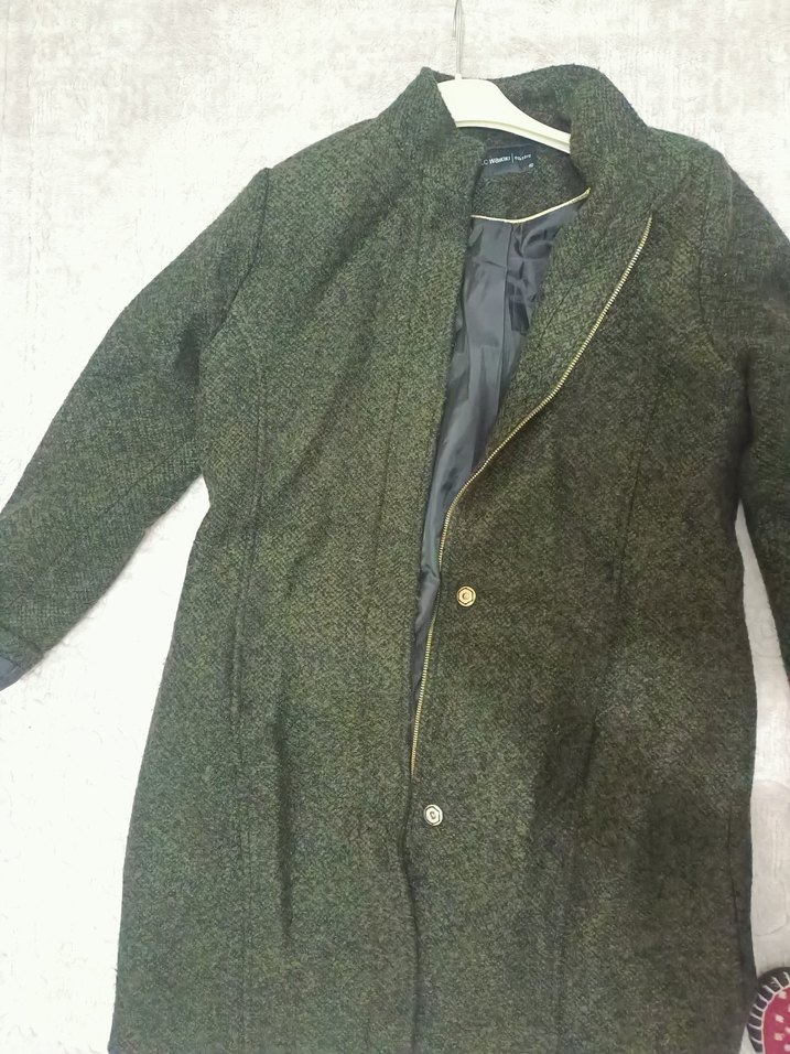 Düğmeli Uzun Koyu Yeşil Kaban - Görsel 3