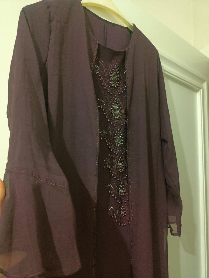 Uzun Mor Nakışlı Kadın Elbise - Görsel 4