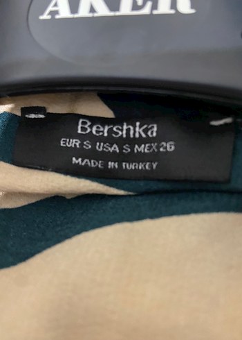 Bershka Desenli, Düğmeli Kadın Gömlek