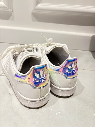 39,5 Beden beyaz Renk orijinal stan smith