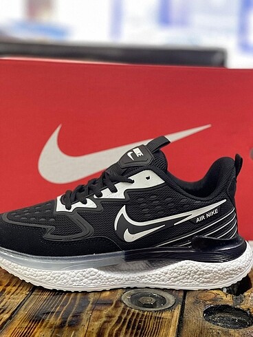 Nike spor ayakkabı