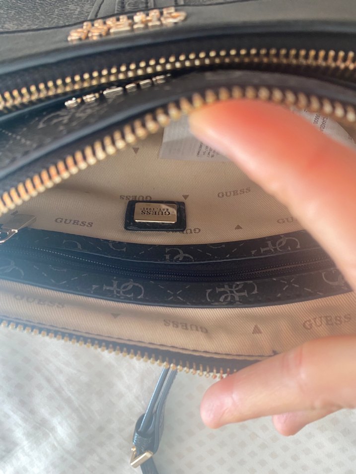 Guess Zincir Detaylı Siyah Kadın Deri Çanta - Görsel 3