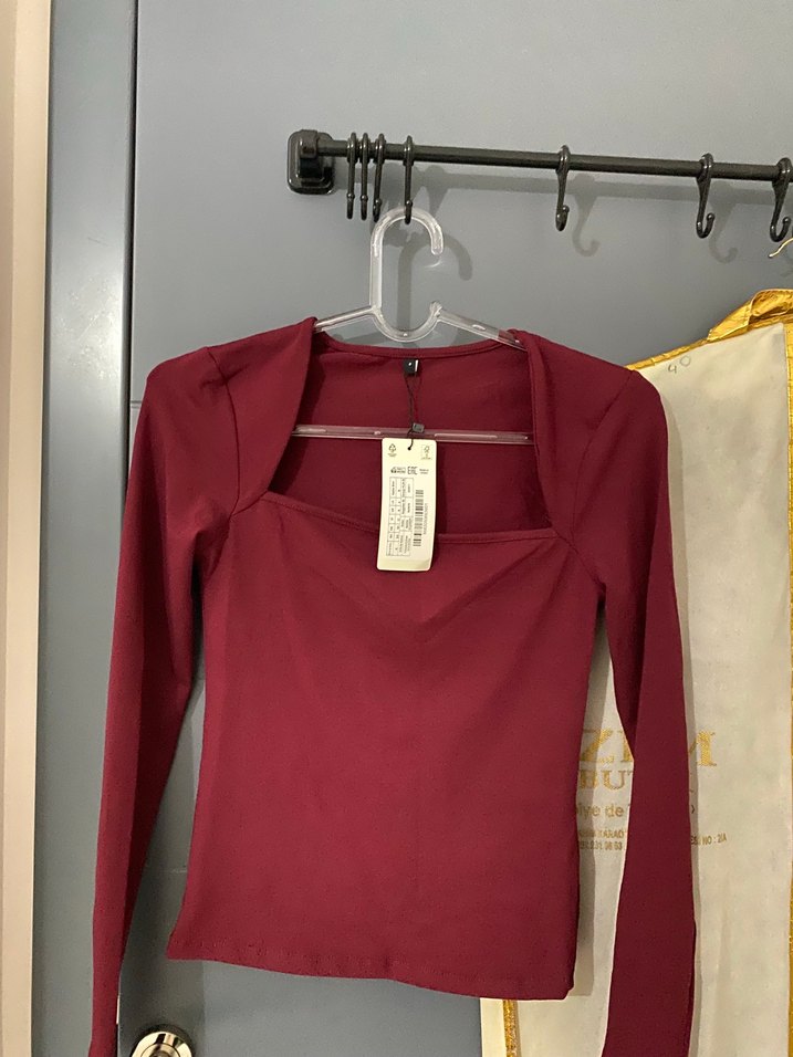 Bordo V Yakalı Kadın Bluz - Görsel 4