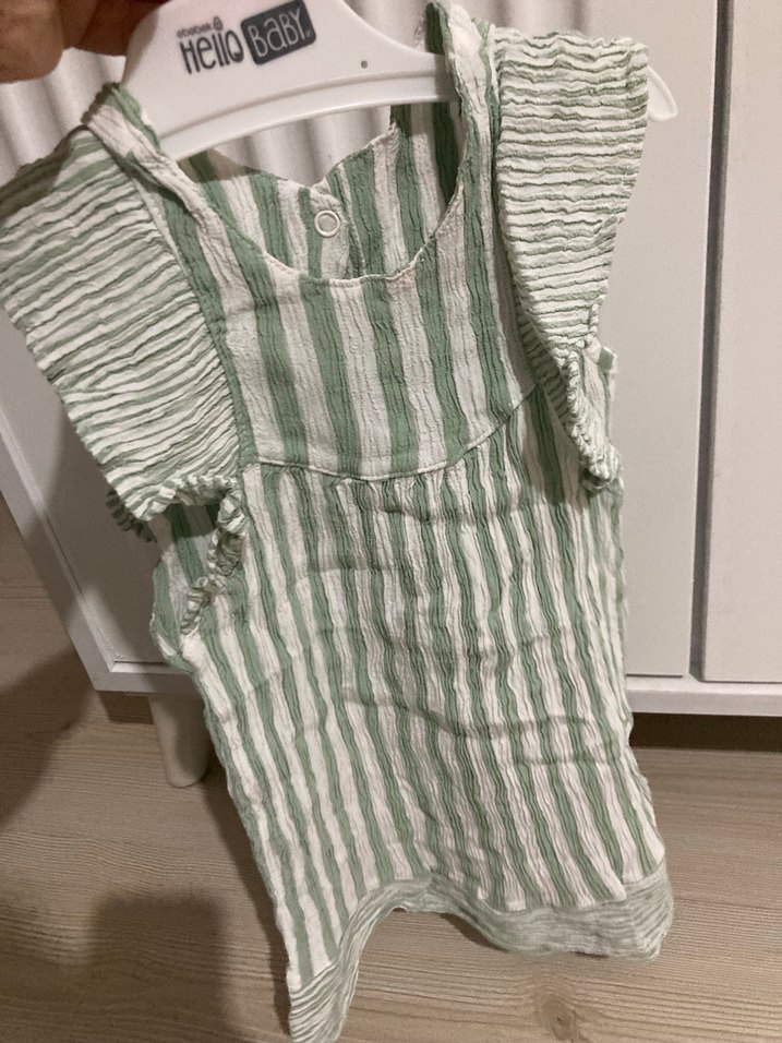 Kız Çocuk Yeşil Çizgili Kolsuz Elbise - Görsel 3