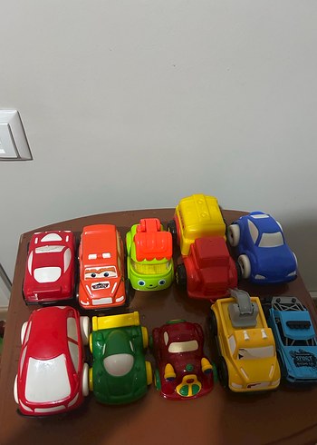 Renkli Mini Oyuncak Arabalar