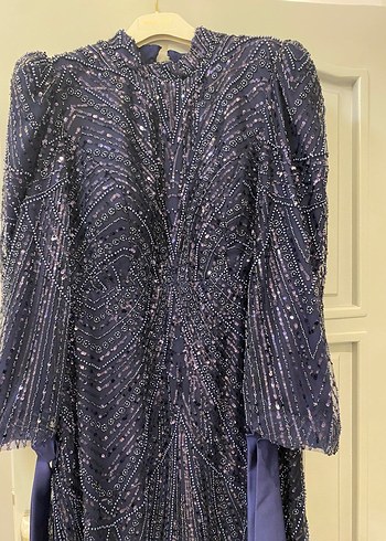 Uzun Lacivert Nakışlı Kadın Abiye Elbise - Görsel 2