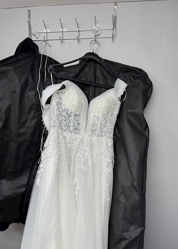 Beyaz Modern Klasik Yırtmaçlı A Kesim Gelinlik - Görsel 6