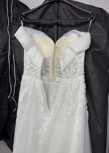 Beyaz Modern Klasik Yırtmaçlı A Kesim Gelinlik - Görsel 8