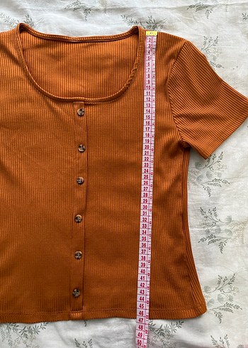 Düğmeli Kahverengi Kadın Kısa Kollu Tişört - Görsel 2