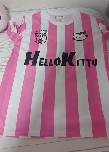 LC Waikiki Çizgili Hello Kitty forma
