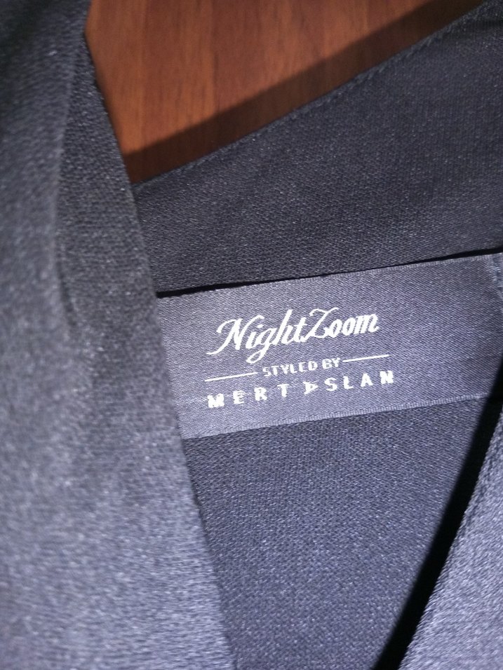 Uzun Kollu Siyah V Yaka Uzun Elbise - Görsel 2