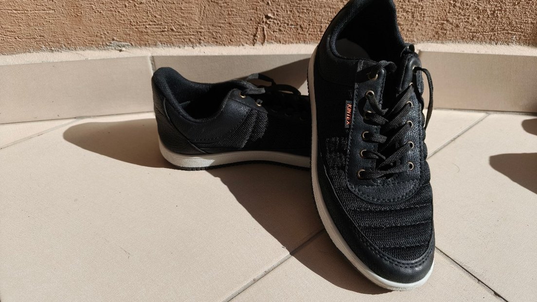 Siyah Çizgili Kadın Spor Ayakkabı Velcro - Görsel 3