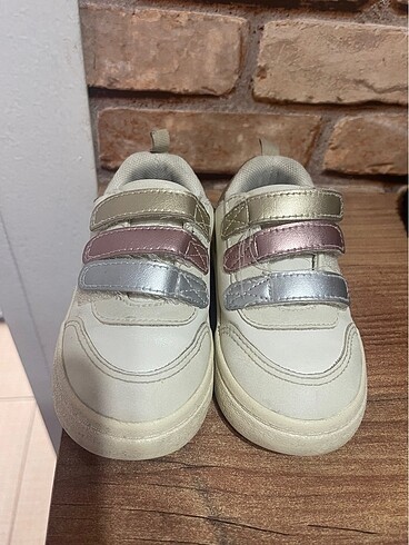 H&M bebek ayakkabısı
