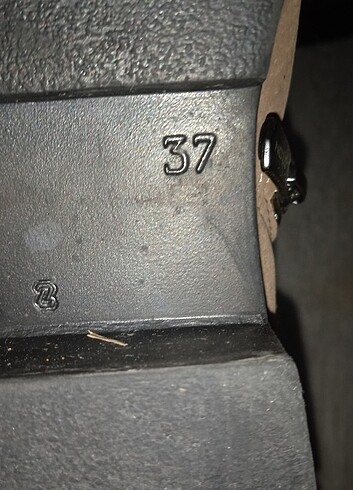 37 Beden çeşitli Renk Bot 37 numara